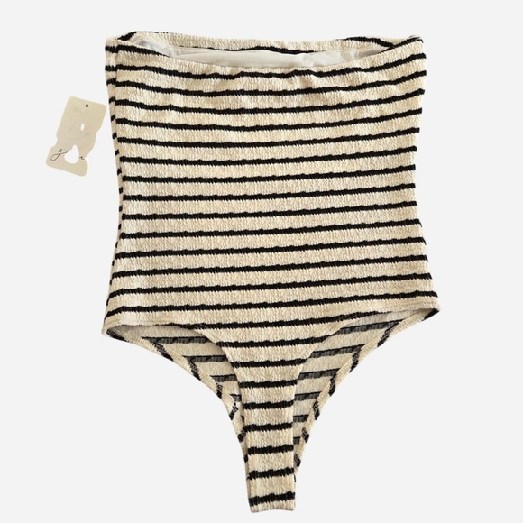 gaze Tops - NWT Gaze Striped Strapless Textured Bodysuit Thong Black and White Juniors L